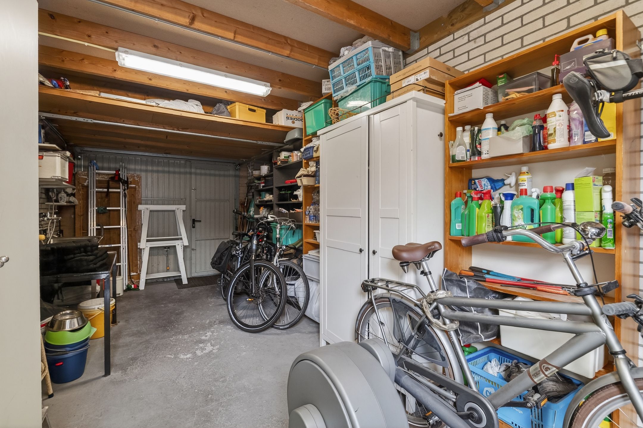 Exclusive semi-detached family home with waterfront location in Diemen-Noord — 18