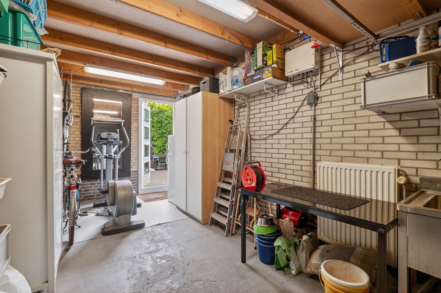 Exclusive semi-detached family home with waterfront location in Diemen-Noord — 19