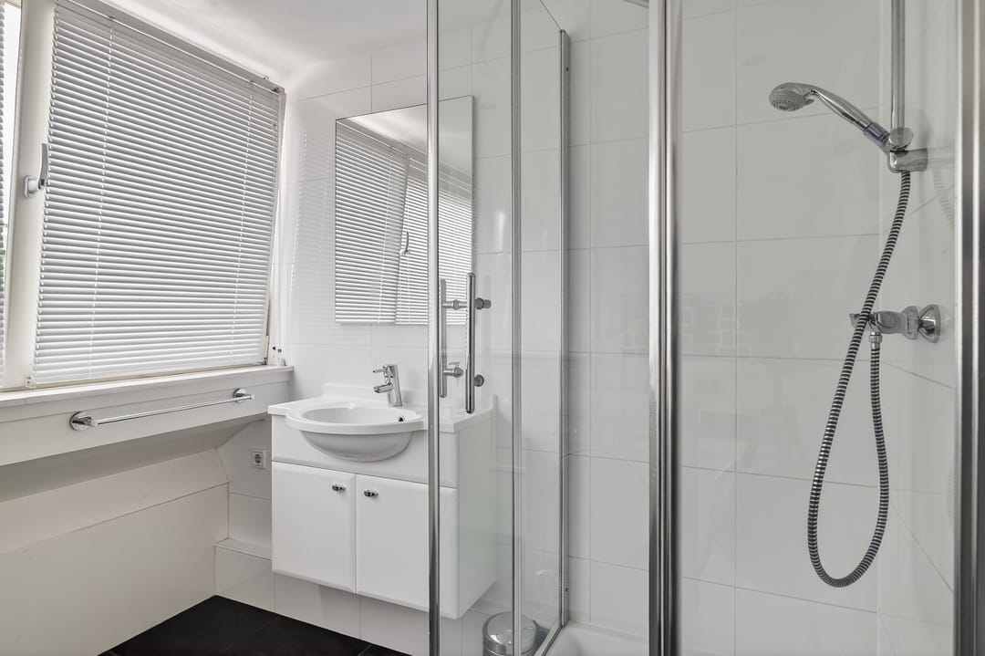 Exclusive semi-detached family home with waterfront location in Diemen-Noord — 38