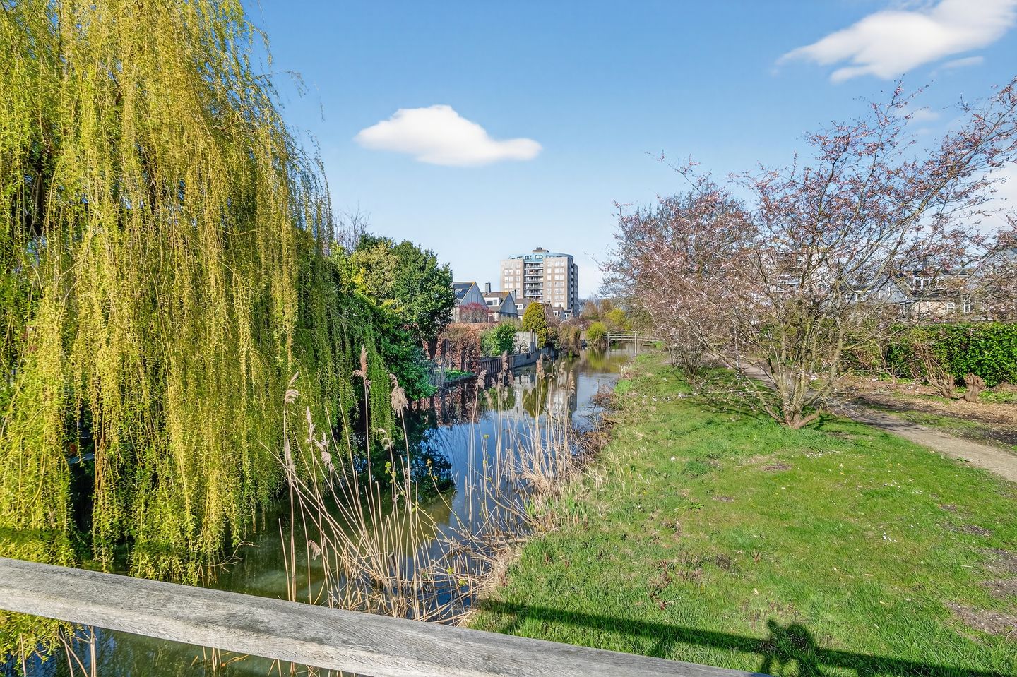 Exclusive semi-detached family home with waterfront location in Diemen-Noord — 44