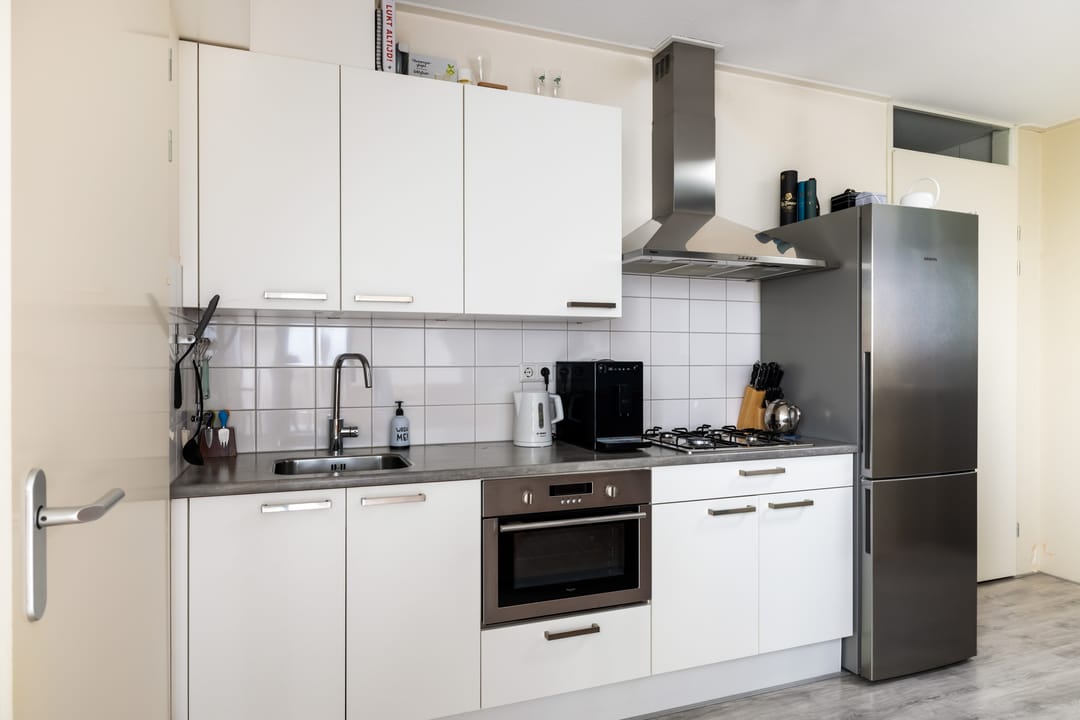 Foto 22 van Middenweg 9-T