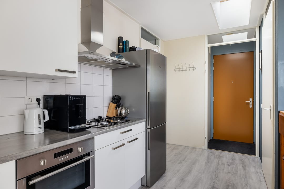 Foto 23 van Middenweg 9-T