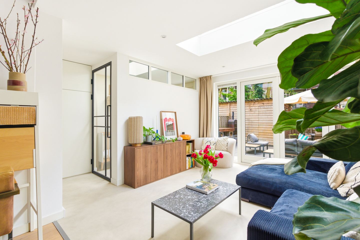 Photo 5 of Stuyvesantstraat 49-H