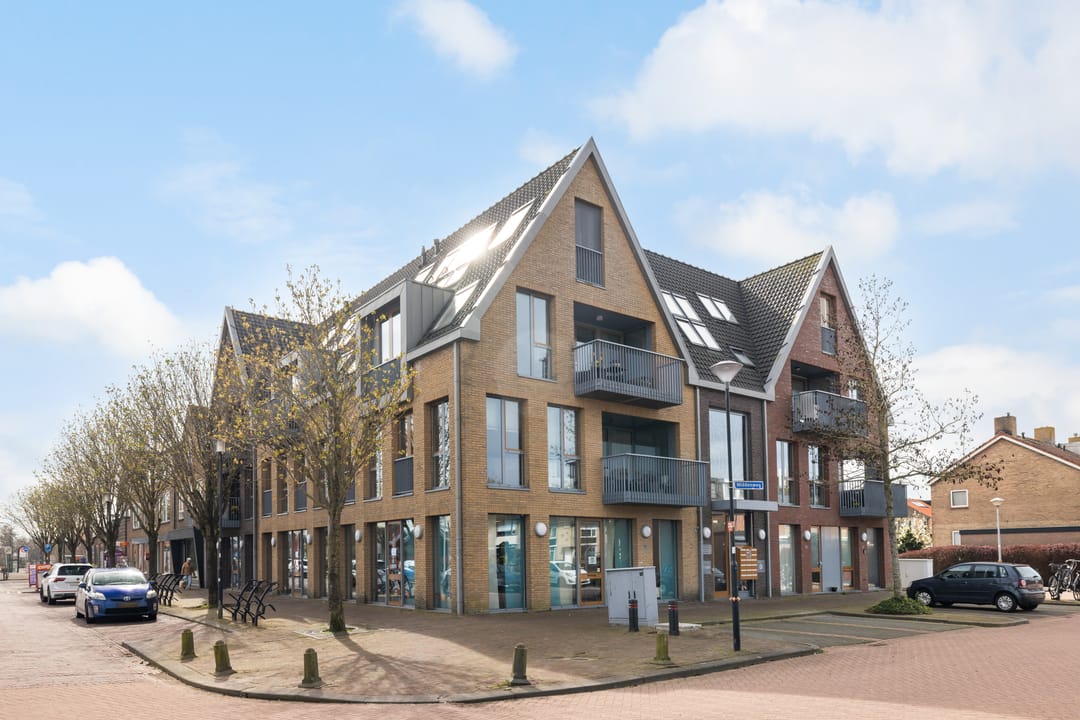 Foto 1 van Middenweg 9-T