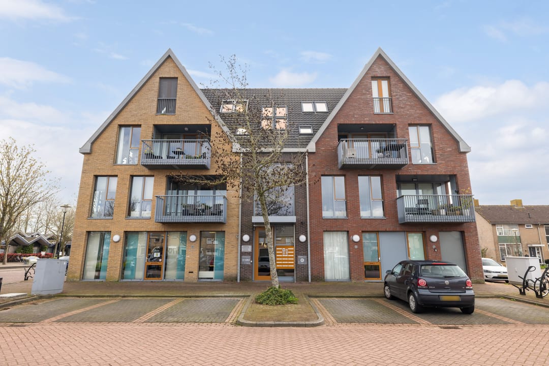 Foto 32 van Middenweg 9-T