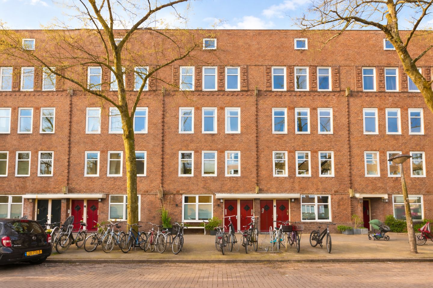 Photo 25 of Stuyvesantstraat 49-H