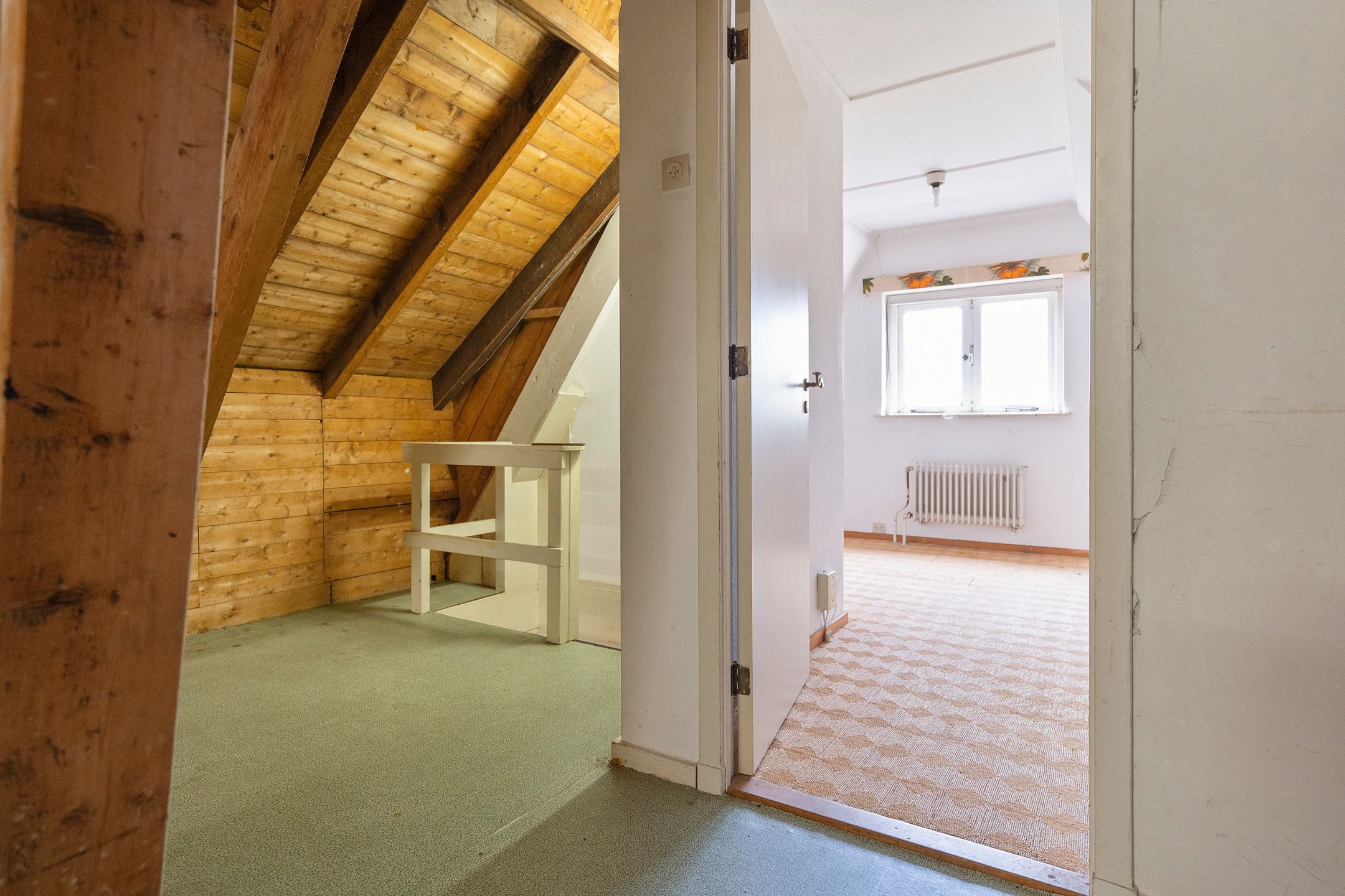 Foto 33 van Leeuwerikenlaan 1