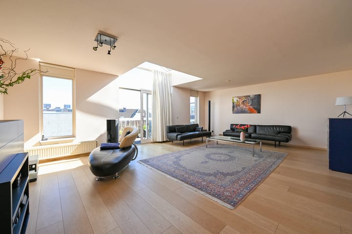 Photo 2 of Herderstraat 26-B