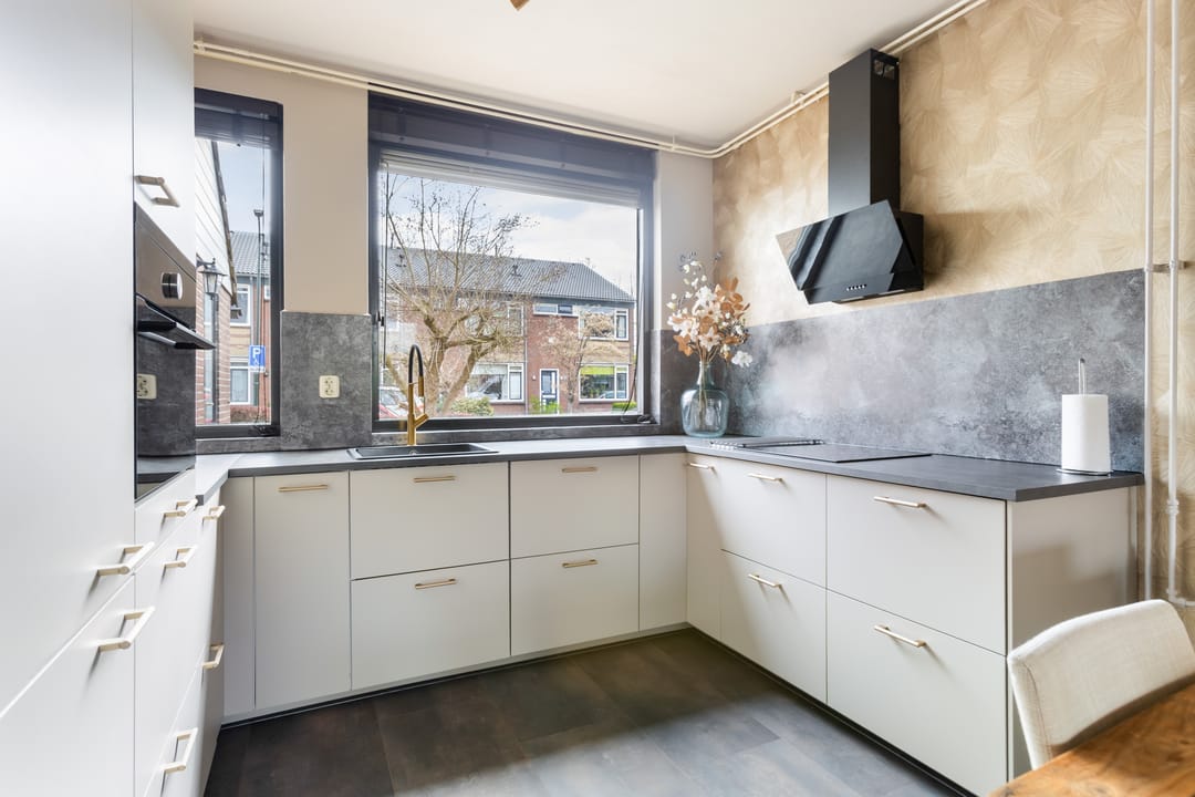 Foto 11 van Van Hogendorpstraat 11