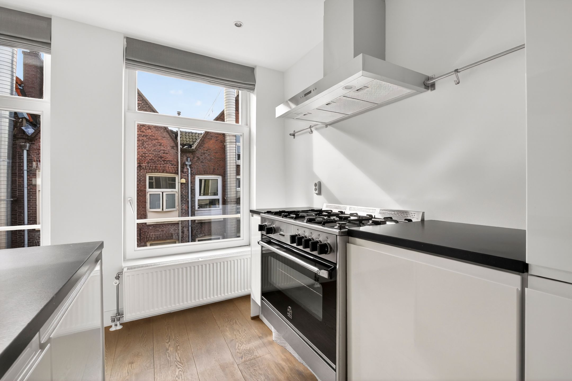 Photo 12 of Gerard Doustraat 48-3