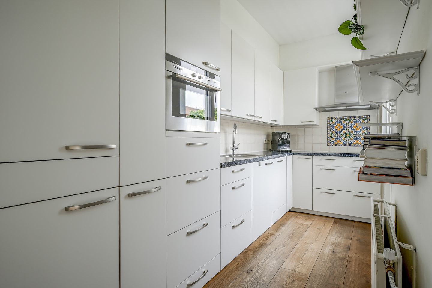 Charming 1940s family home with sunny roof terrace in Leiden — 14
