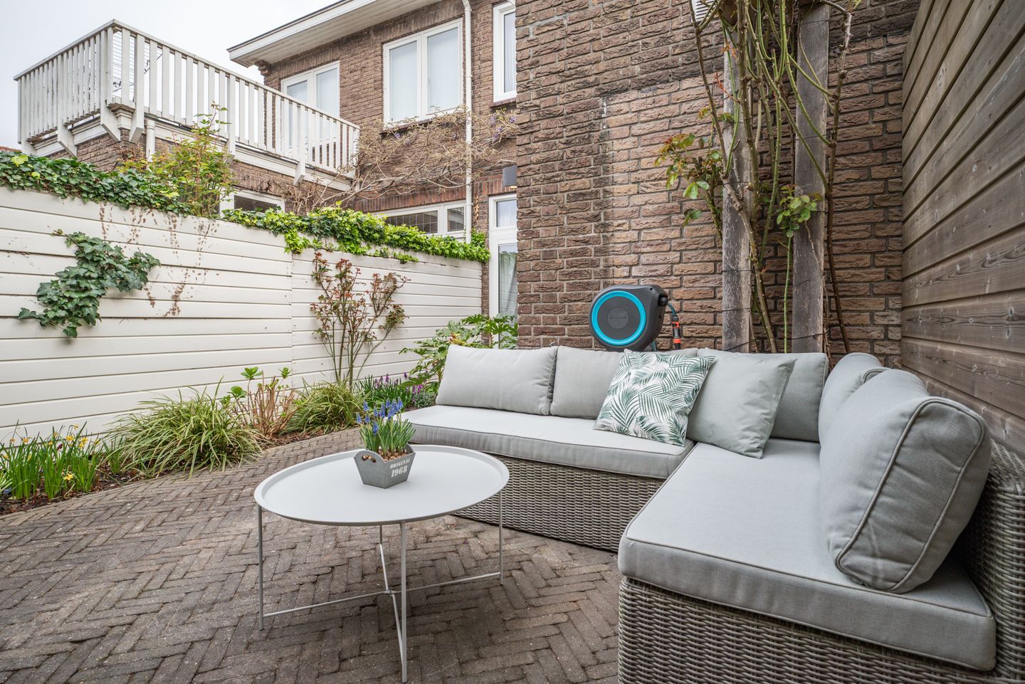 Charming 1940s family home with sunny roof terrace in Leiden — 19