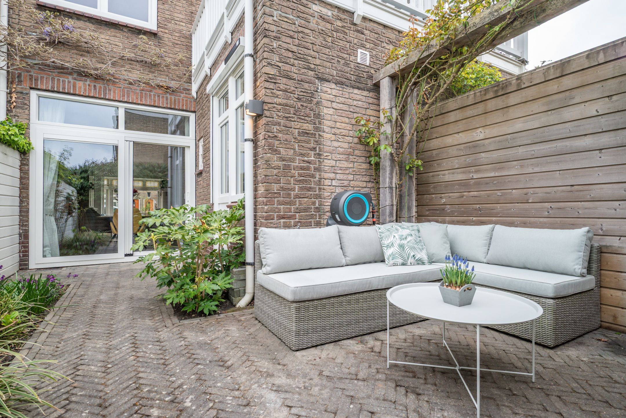 Charming 1940s family home with sunny roof terrace in Leiden — 21