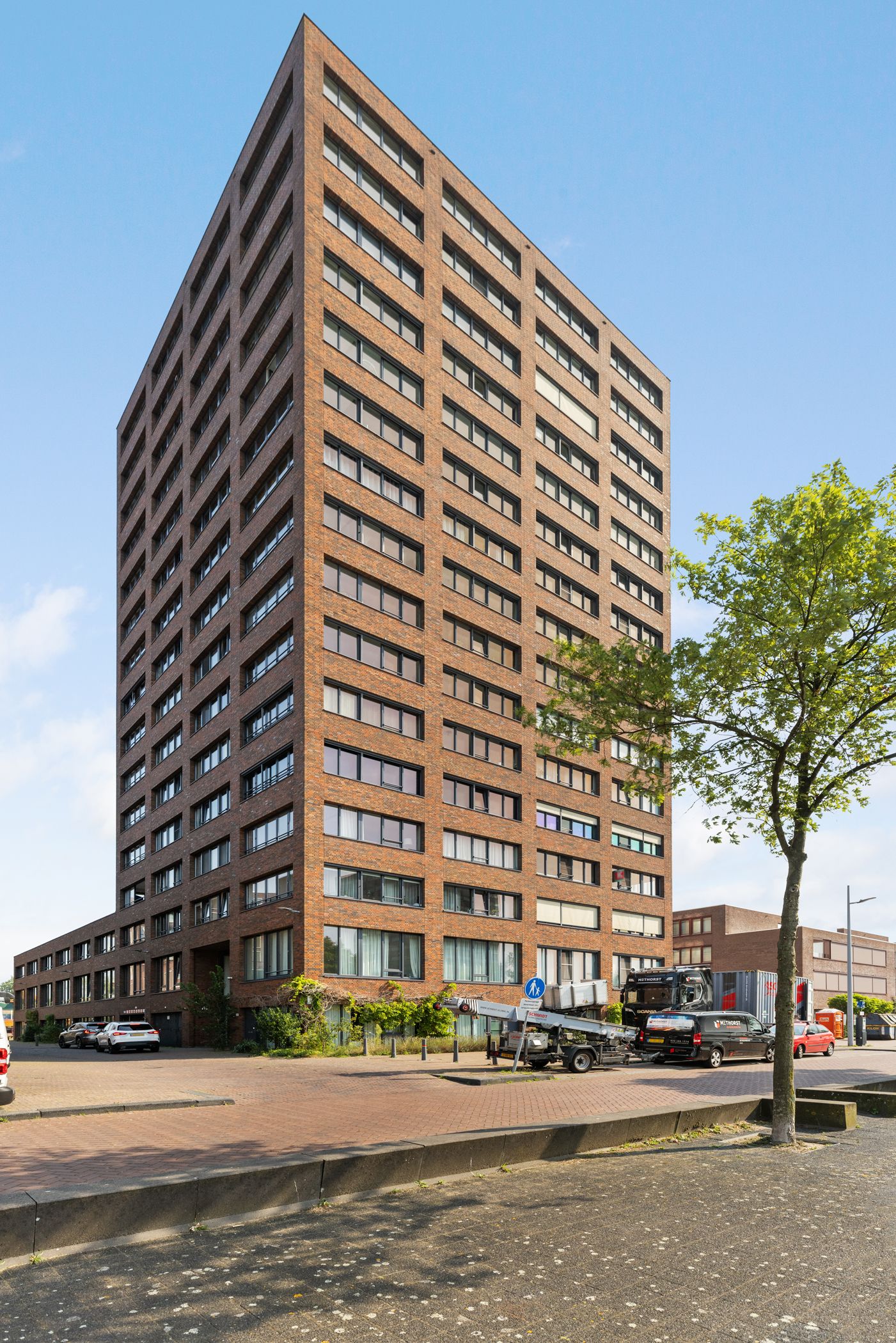 Turnkey luxury apartment with harbor views and smart home technology in Schiemond — 36