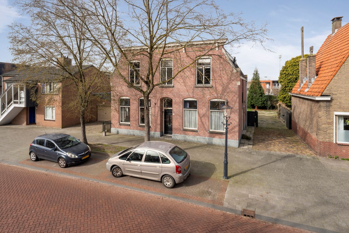 Foto 79 van Lange Brugstraat 49