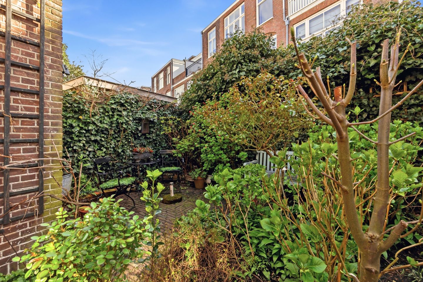 Characterful spacious townhouse in Statenkwartier — 20