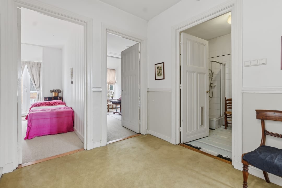 Characterful spacious townhouse in Statenkwartier — 53
