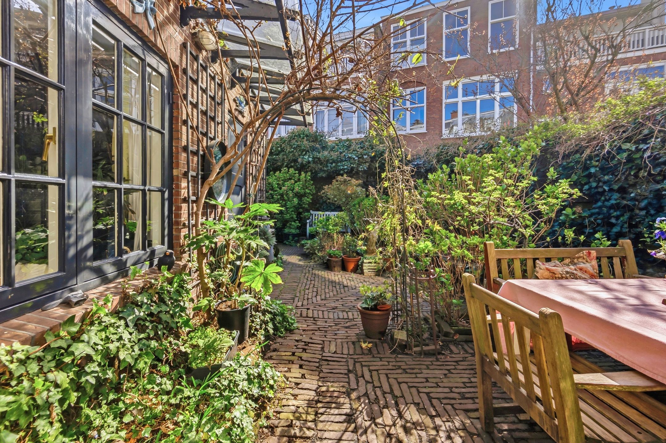 Characterful spacious townhouse in Statenkwartier — 18