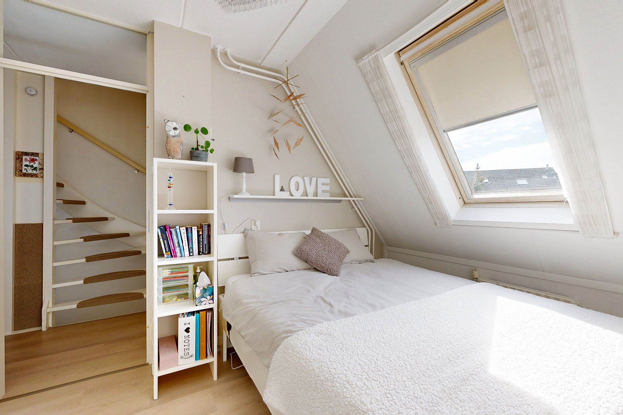 Foto 39 van Leeuwerikstraat 24