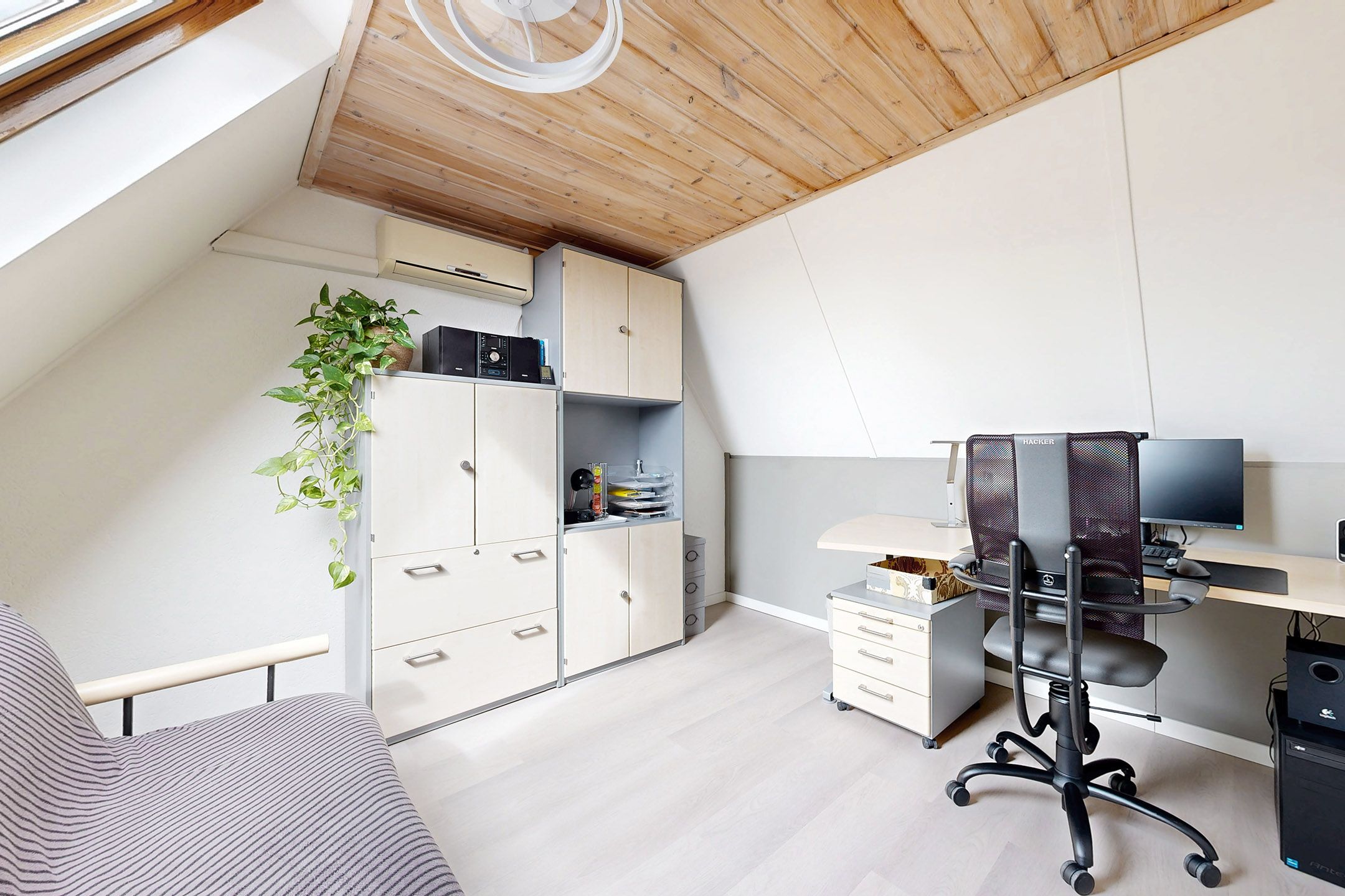 Foto 57 van Leeuwerikstraat 24