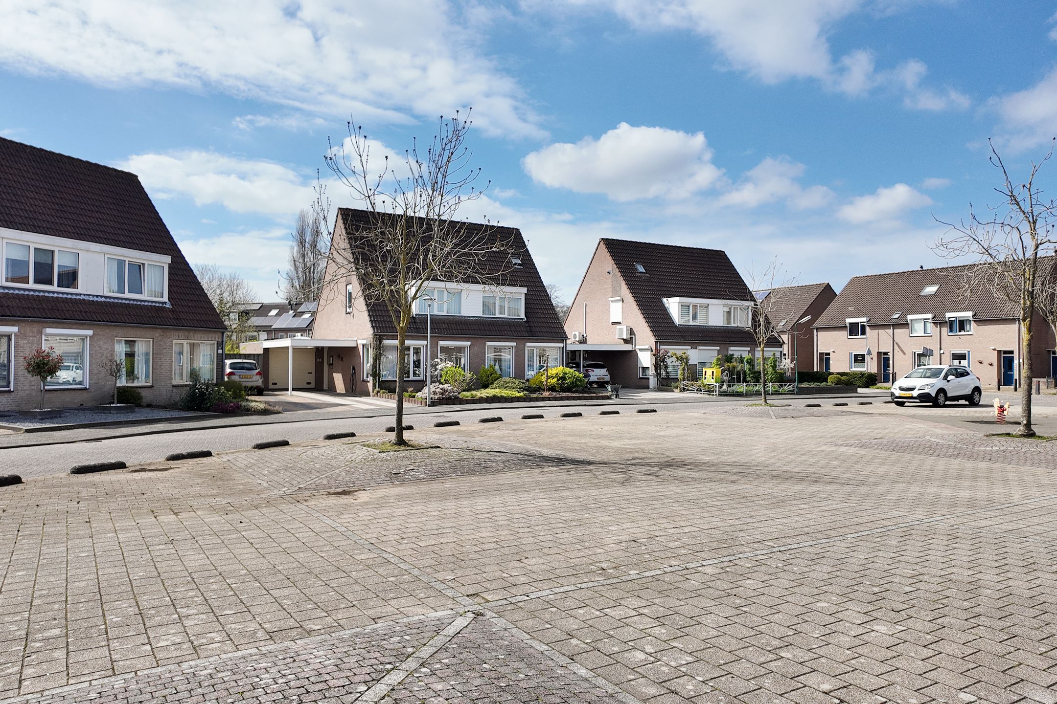 Foto 72 van Leeuwerikstraat 24