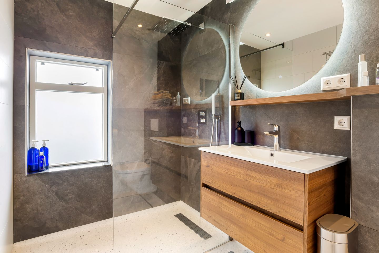 Foto 5 van De Genestetstraat 44