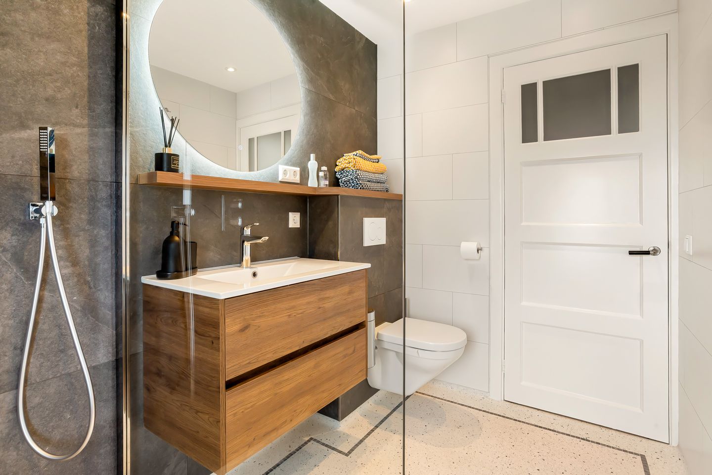 Foto 55 van De Genestetstraat 44