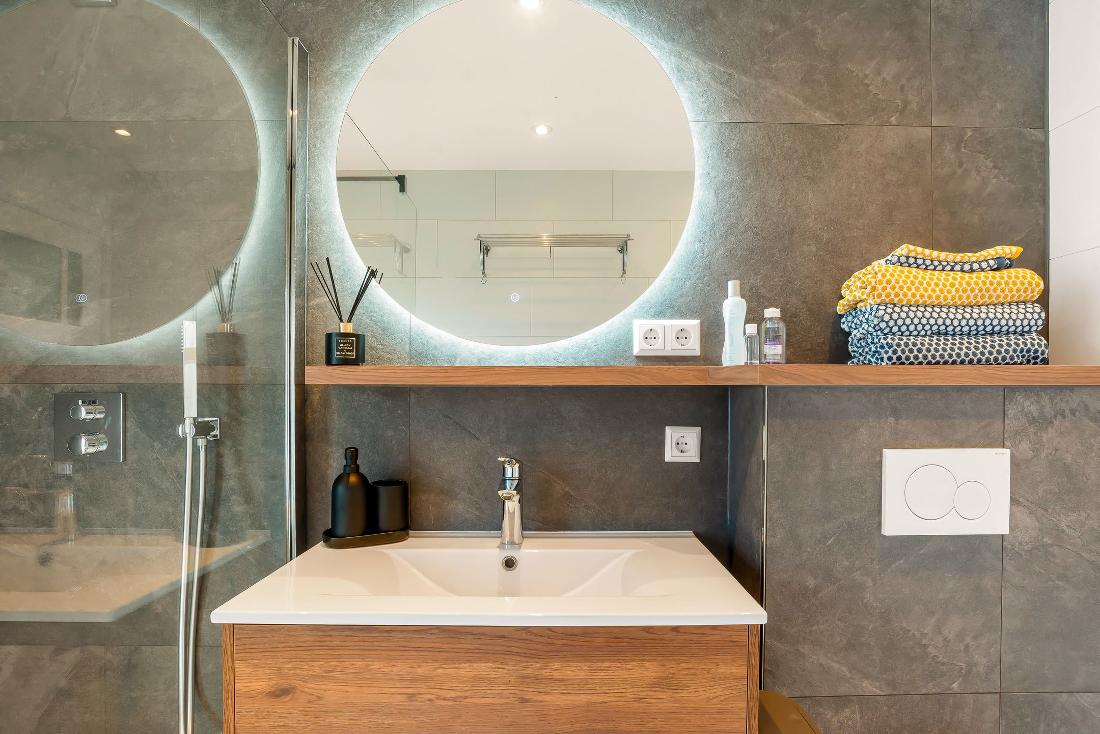 Foto 54 van De Genestetstraat 44