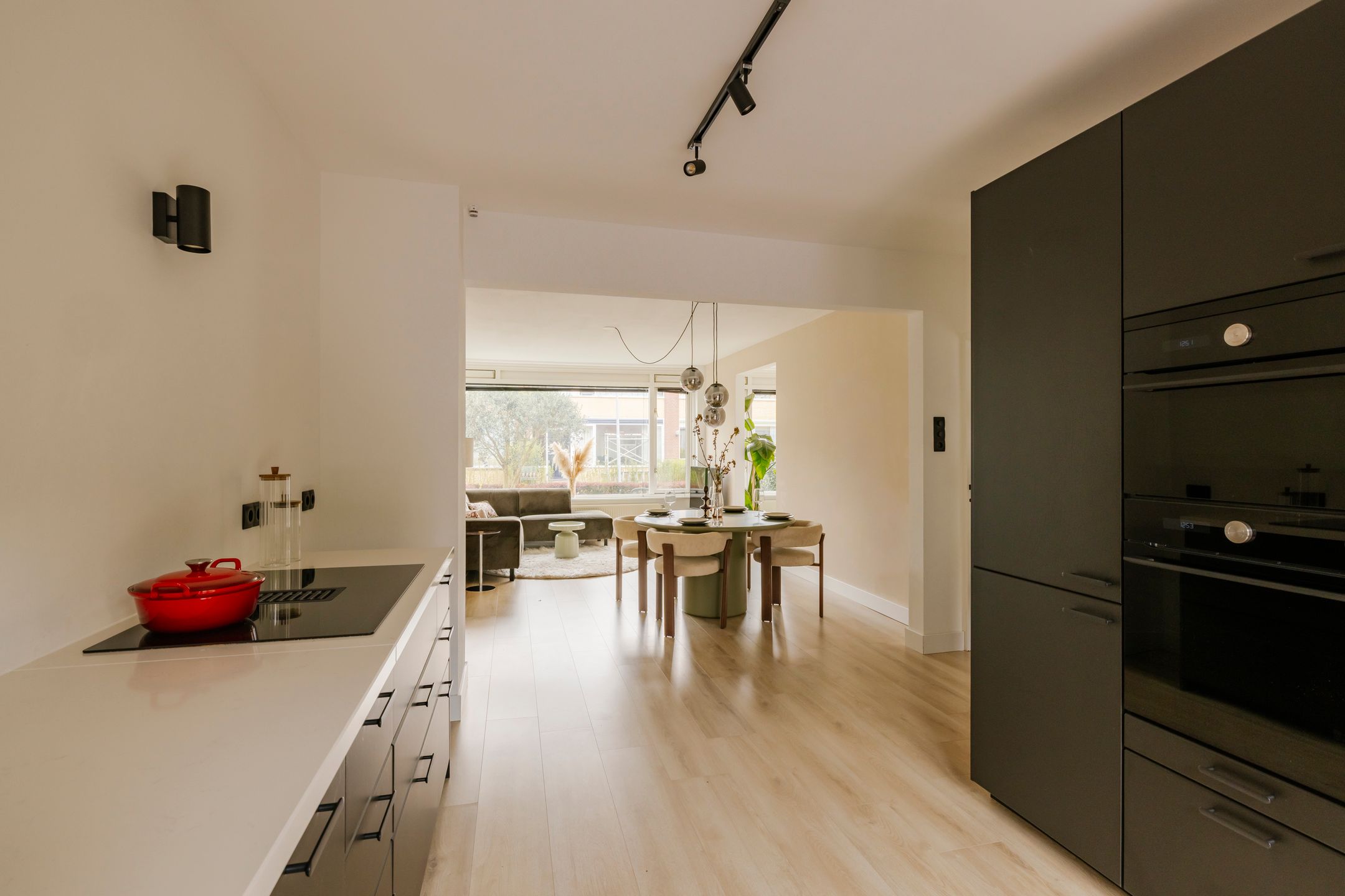 Foto 21 van J.H. Leopoldstraat 63