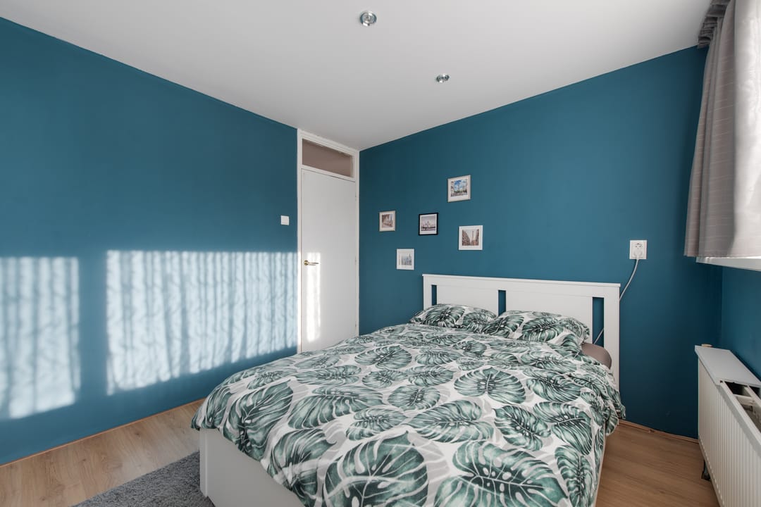 Spacious Family Home with Five Bedrooms and Sunny South-Facing Garden in Haarlem — 16