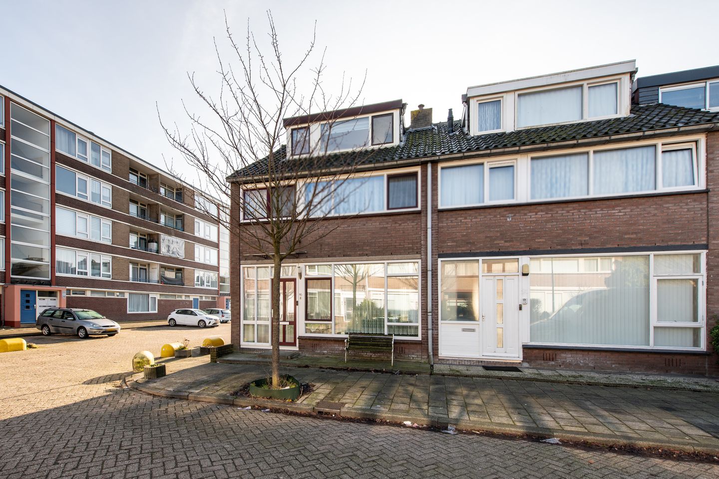Spacious Family Home with Five Bedrooms and Sunny South-Facing Garden in Haarlem — 25