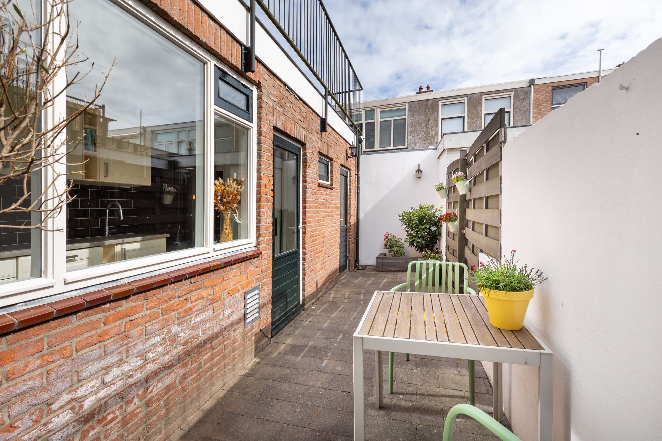 Charming renovated terraced house with 4 bedrooms near Leiden city centre — 21