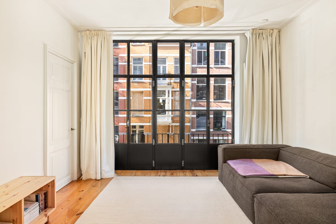 Charming Monument Apartment Near Vondelpark — 13