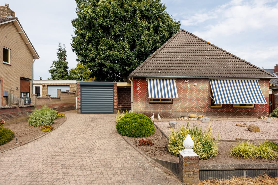 Detached and Accessible Living in Milsbeek — 38