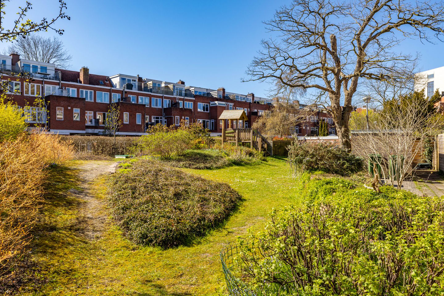 Modernized 1930s Ground Floor Apartment with Sunny Southwest Garden in Zeeheldenbuurt — 29