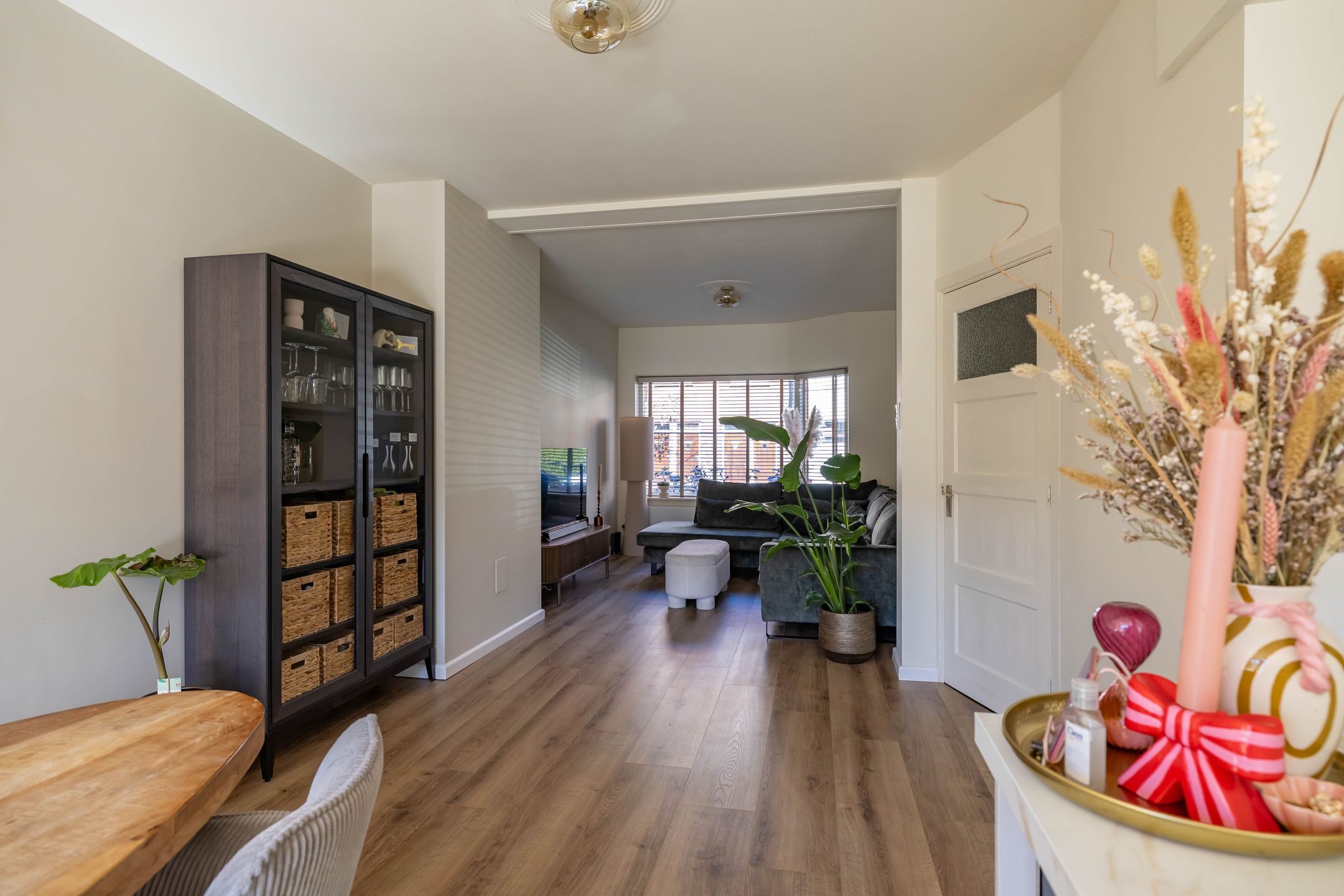 Modernized 1930s Ground Floor Apartment with Sunny Southwest Garden in Zeeheldenbuurt — 12