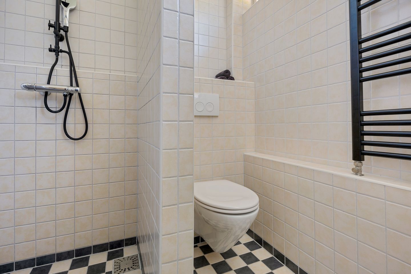 Photo 40 of Pr Willem Alexanderstr 16