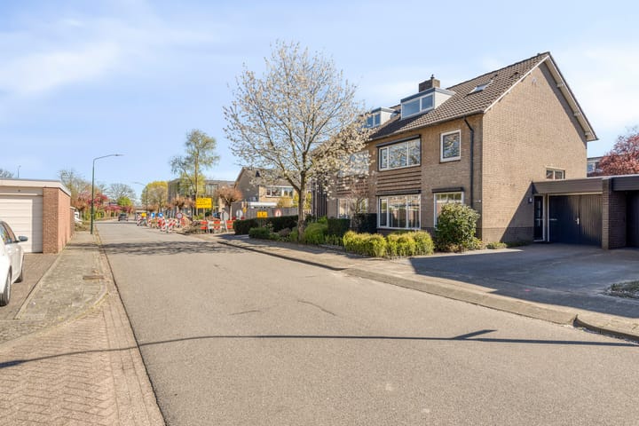 Photo 3 of Dalkruiddreef 3