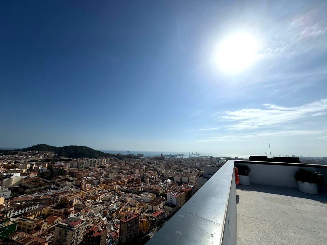 Luxury Apartment in Urban Sky Towers with Panoramic Views — 17