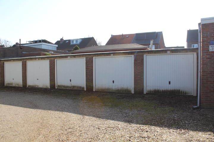 Photo 3 of Valderenstraat 93