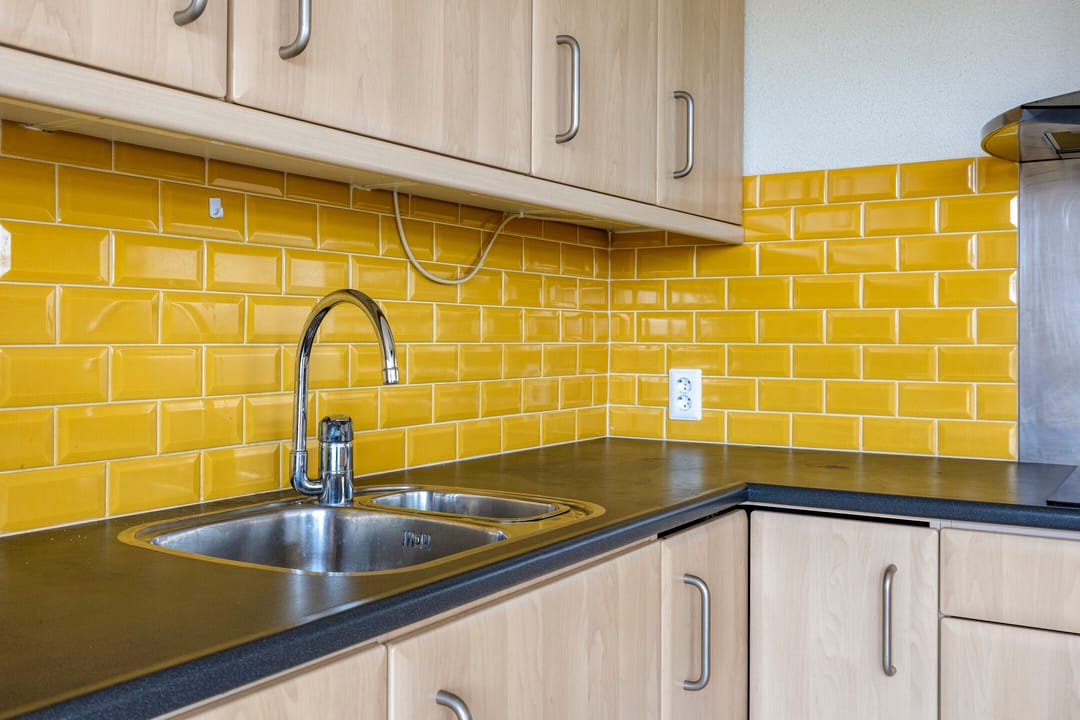 Spacious top floor apartment with parking in Breda's Haagse Beemden — 28