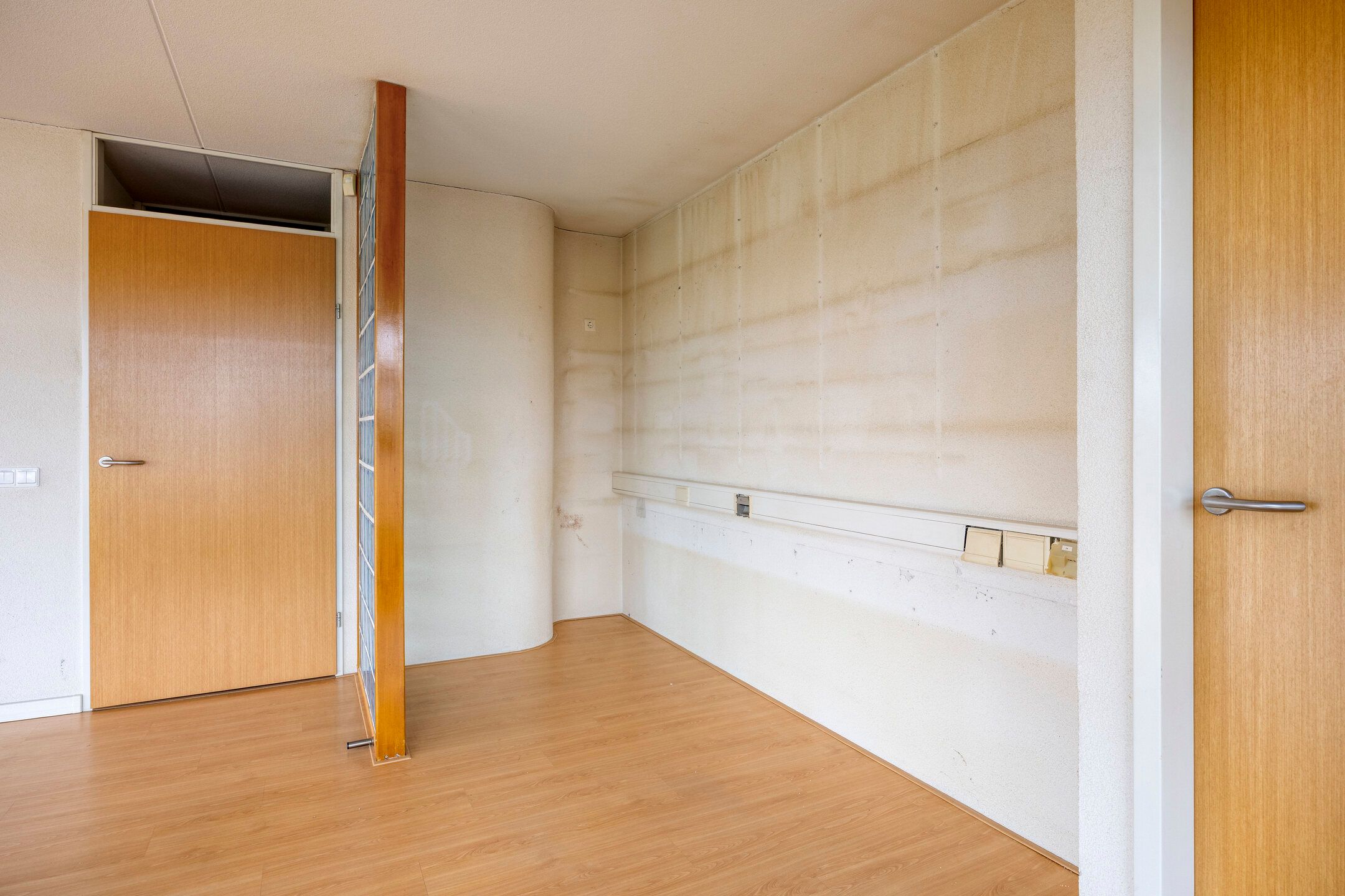 Spacious top floor apartment with parking in Breda's Haagse Beemden — 21