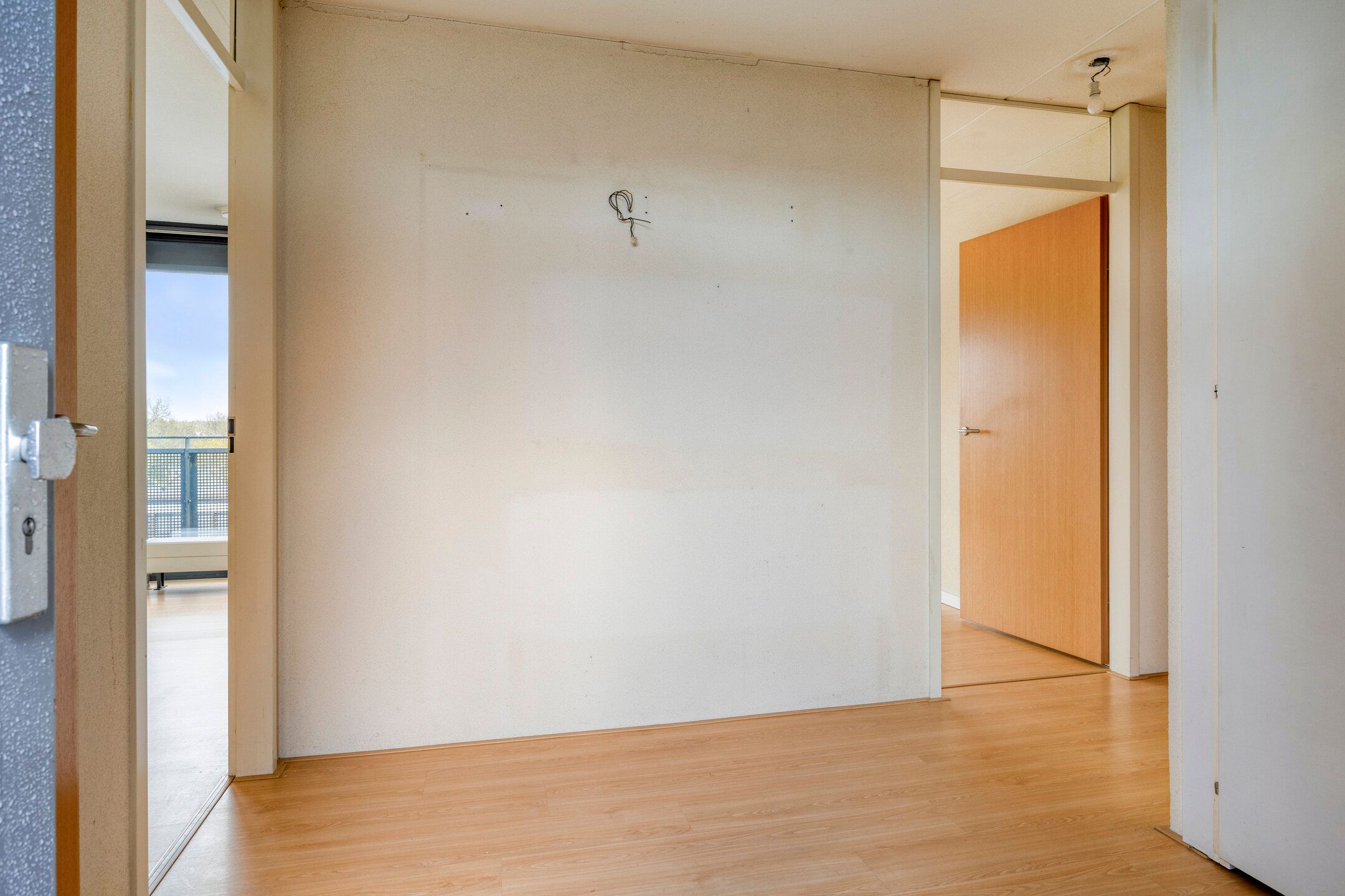 Spacious top floor apartment with parking in Breda's Haagse Beemden — 15