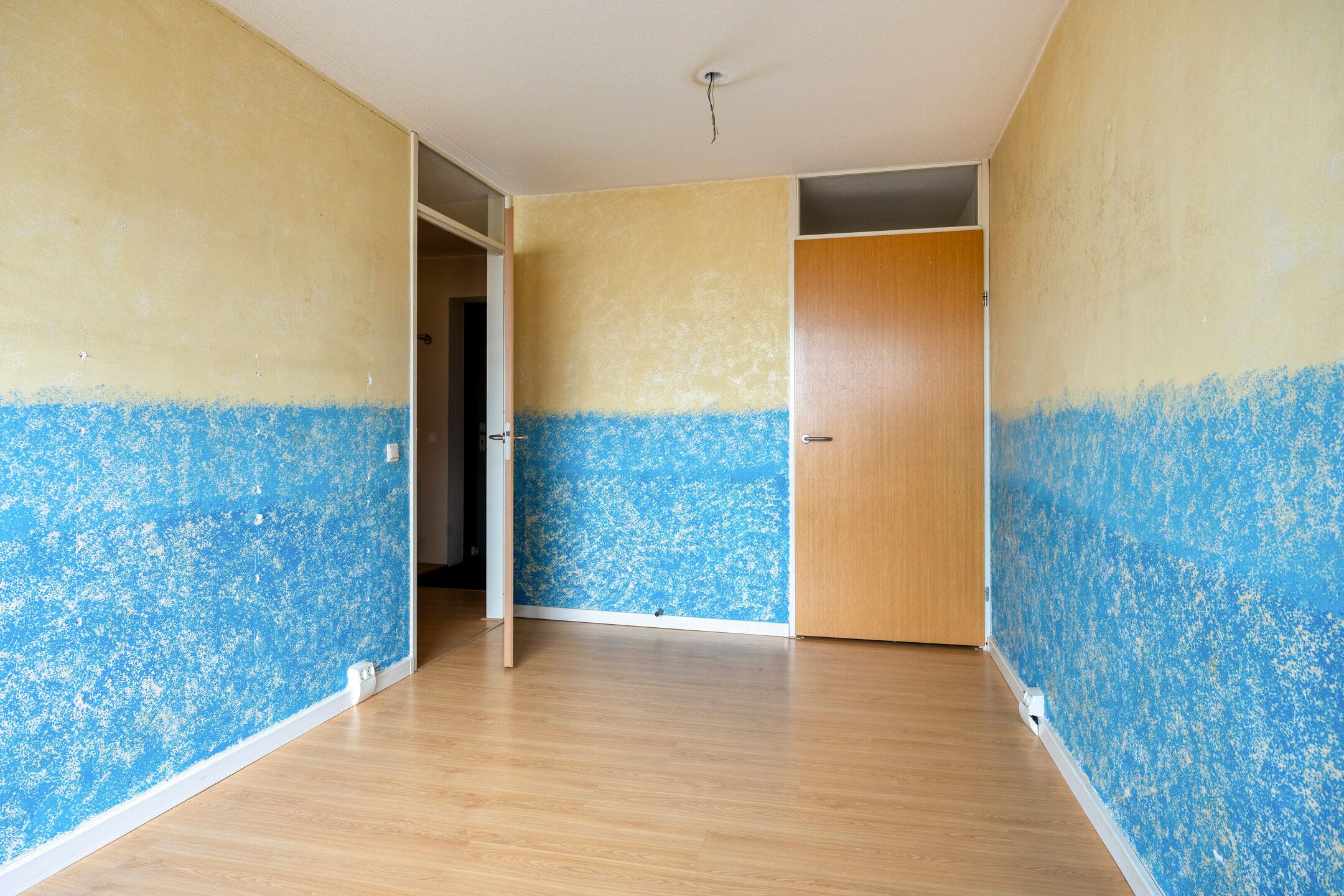 Spacious top floor apartment with parking in Breda's Haagse Beemden — 39