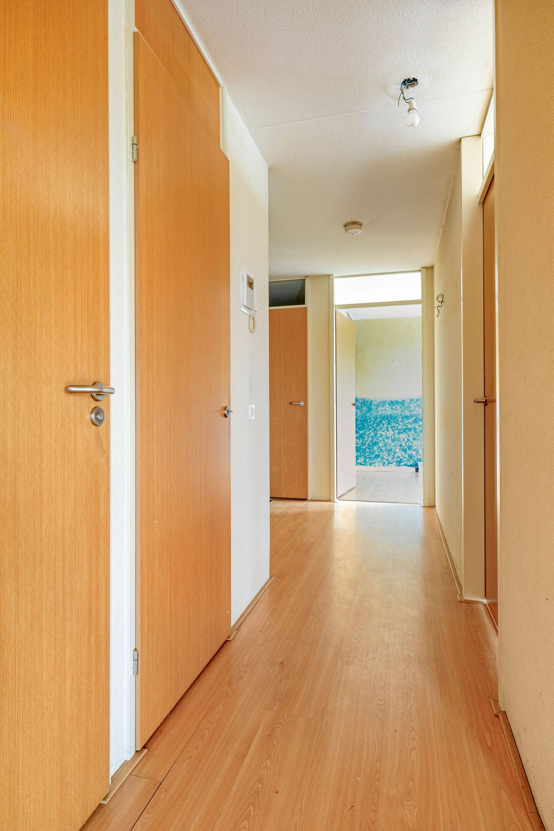 Spacious top floor apartment with parking in Breda's Haagse Beemden — 17