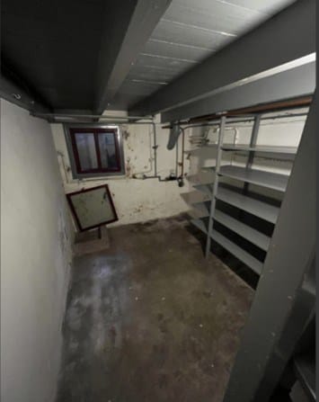 Characteristic Semi-Detached House with Basement and Private Driveway — 13
