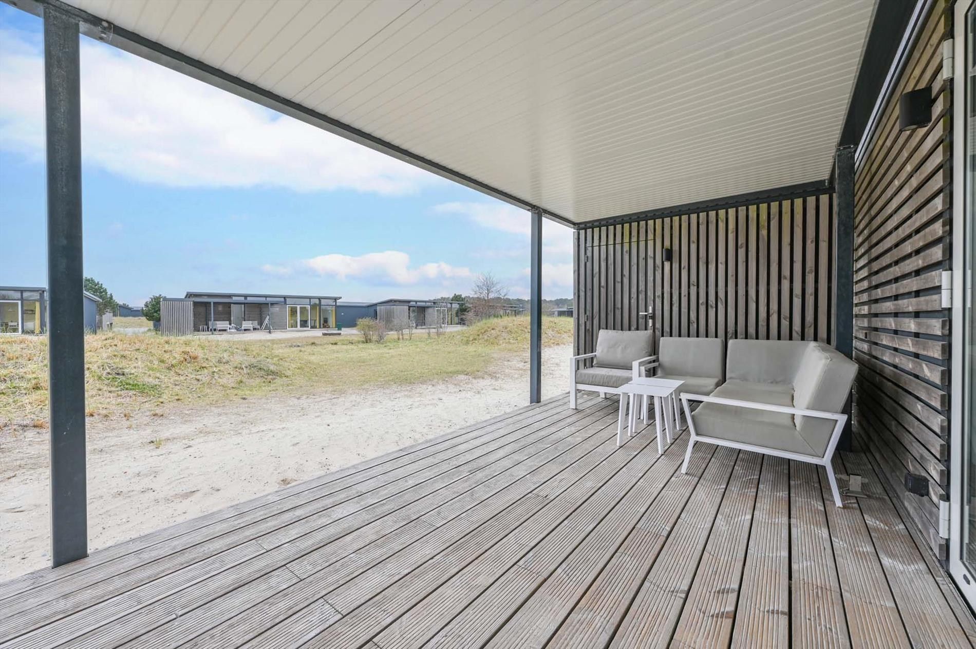 2-bedroom freehold villa in Hollum — photo 4 of 5
