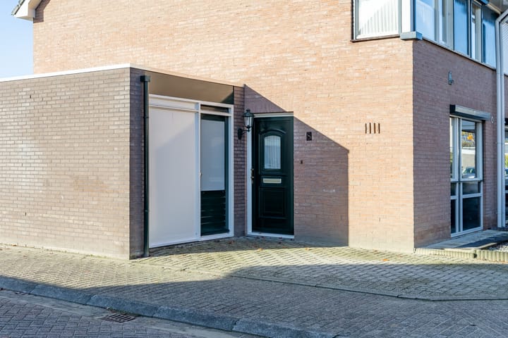 Foto 4 van Weegbree 8