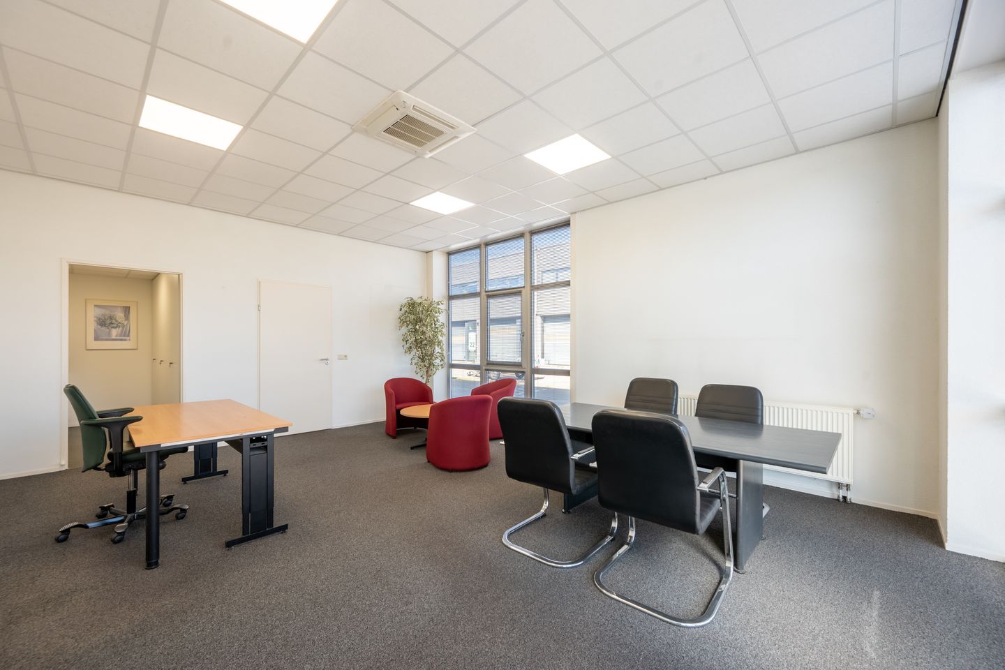 View photo 3 of Witte Vlinderweg 30