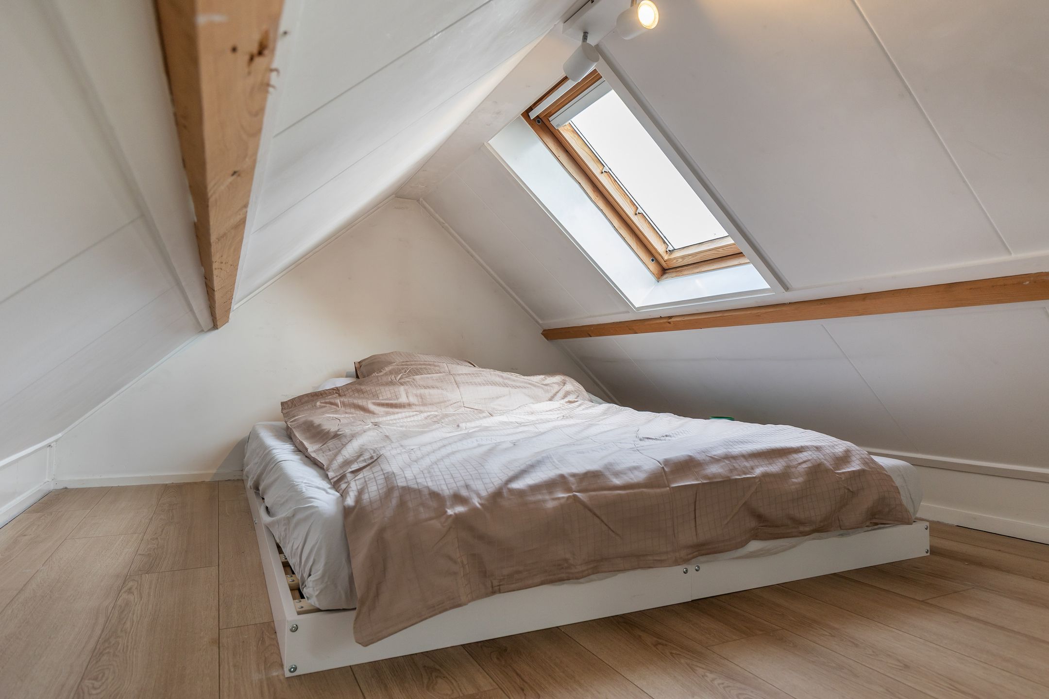 Foto 36 van Govert Flinckstraat 8